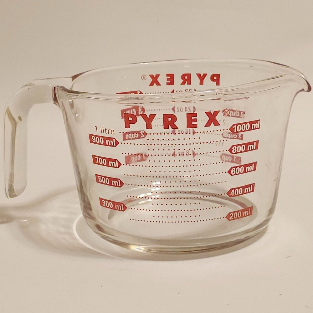 Pyrex 1 Litre, 4 Cups, 32 Ounce, Measuring Cup Measuring Jug Pitcher